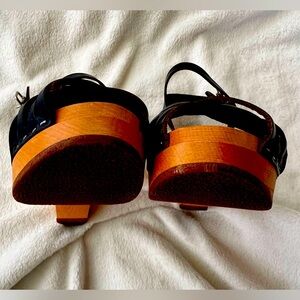 Swedish Hasbeens navy blue leather sz. 8.5 / 39 amazing condition